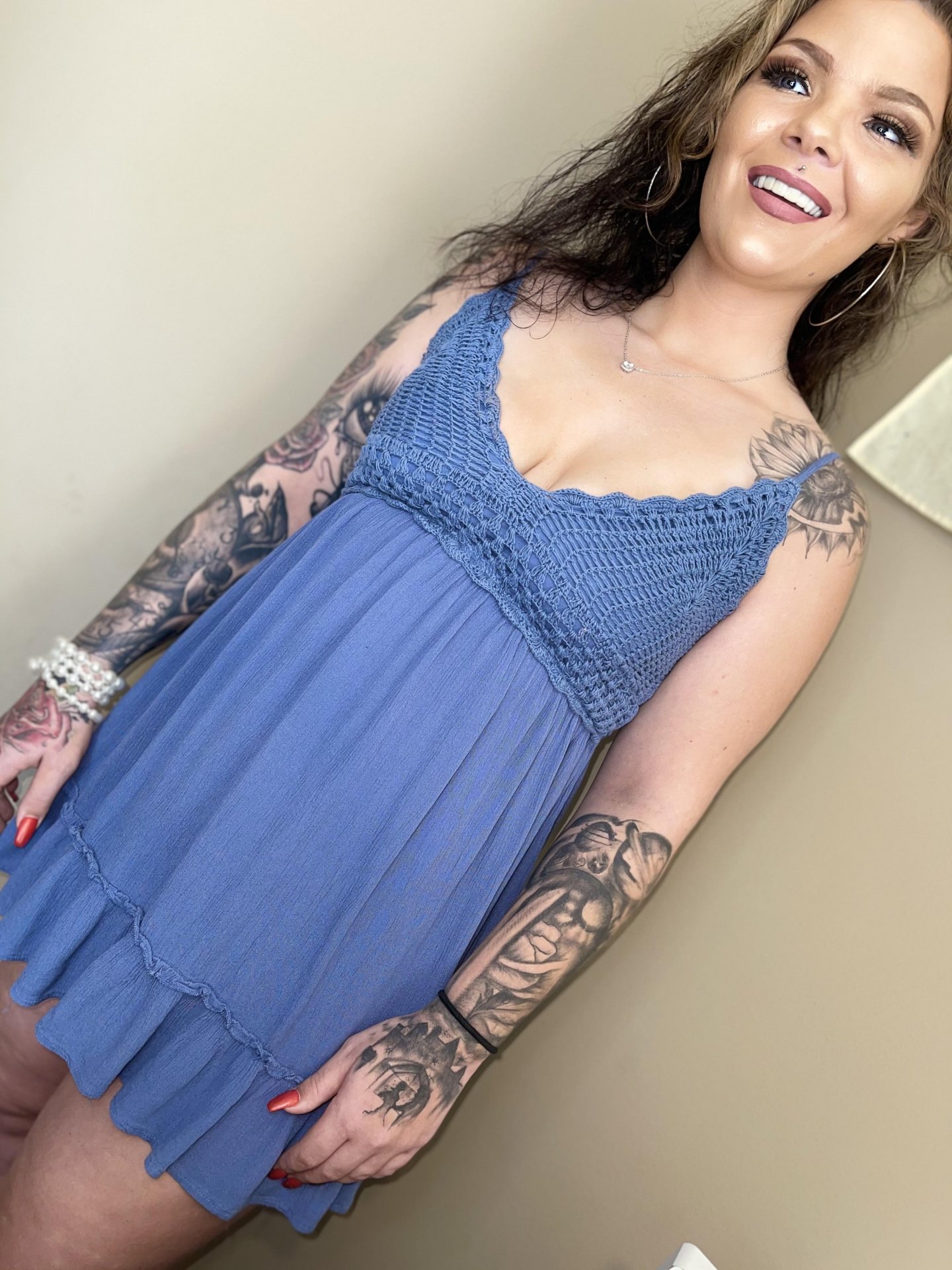 morekissesplease de Hauts-de-Seine, France